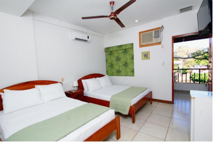 Bed and breakfast Acacia Playa Hermosa *