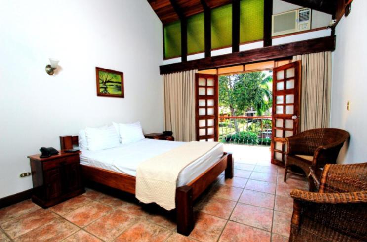 Acacia Playa Hermosa *